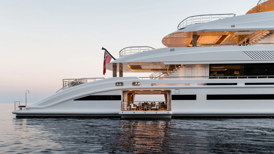 LANA - luxury yacht