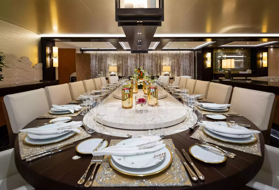 TRANQUILITY – yacht interior