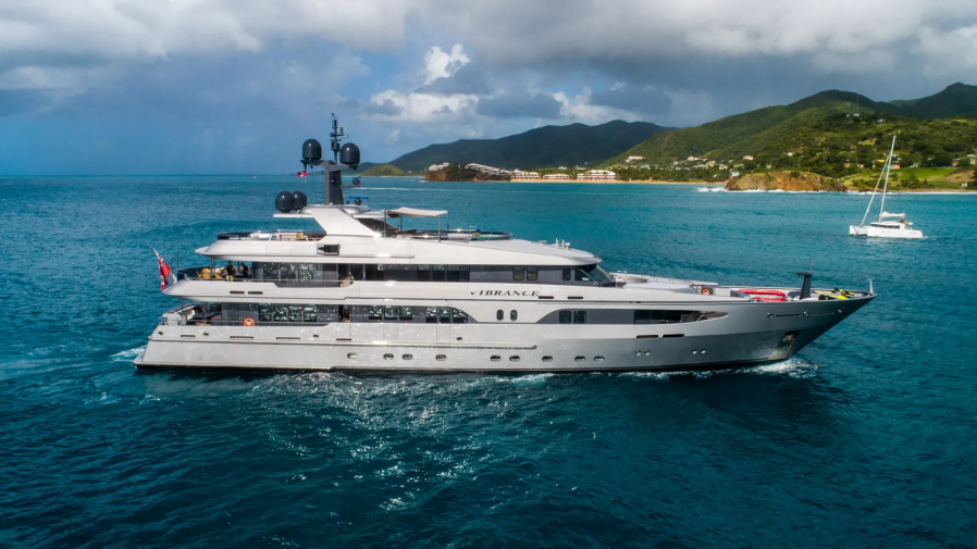 VIBRANCE - motor yacht for charter